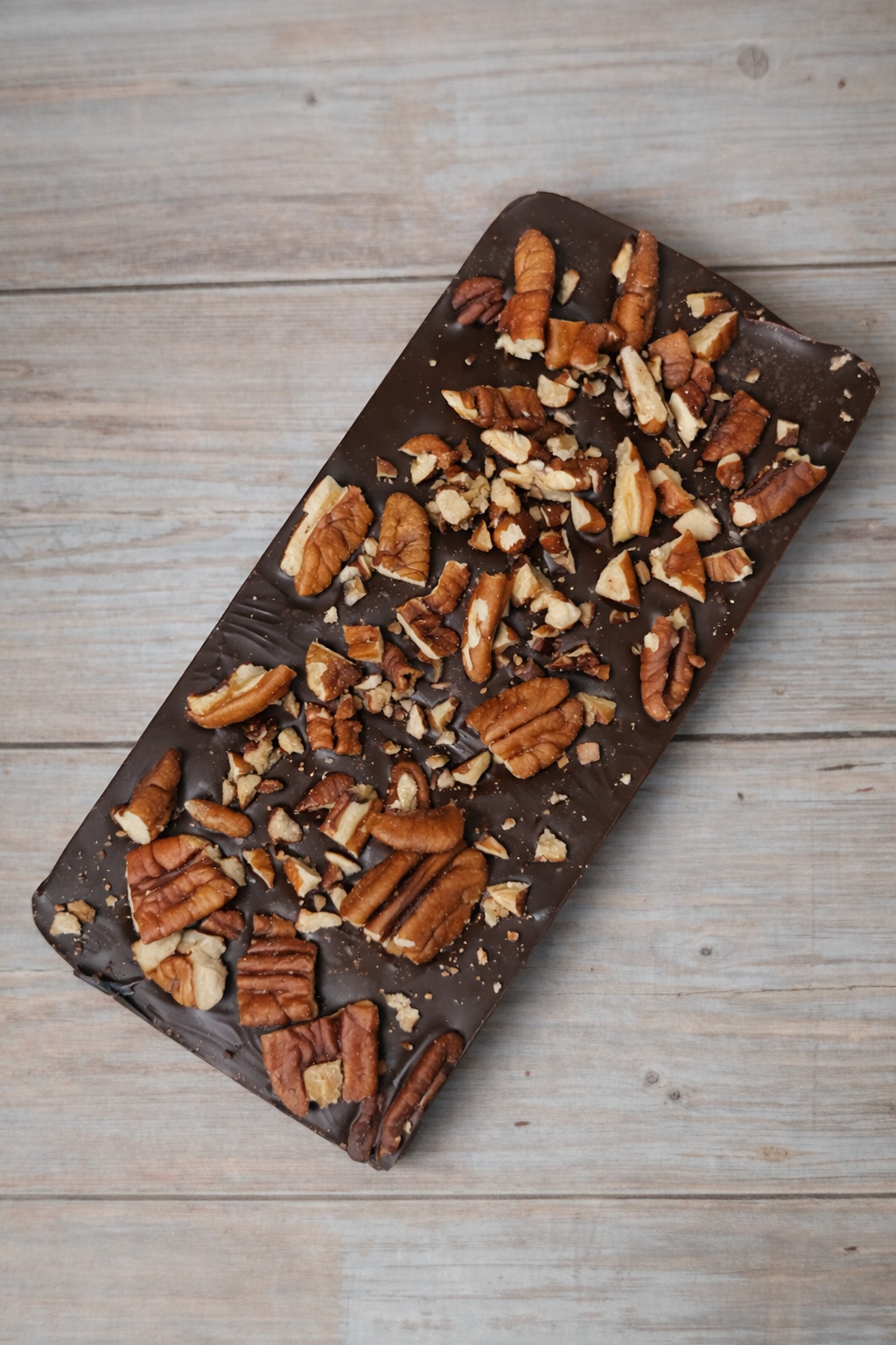 Pure Chocoladereep – Pecannoten & Roze Himalayazout